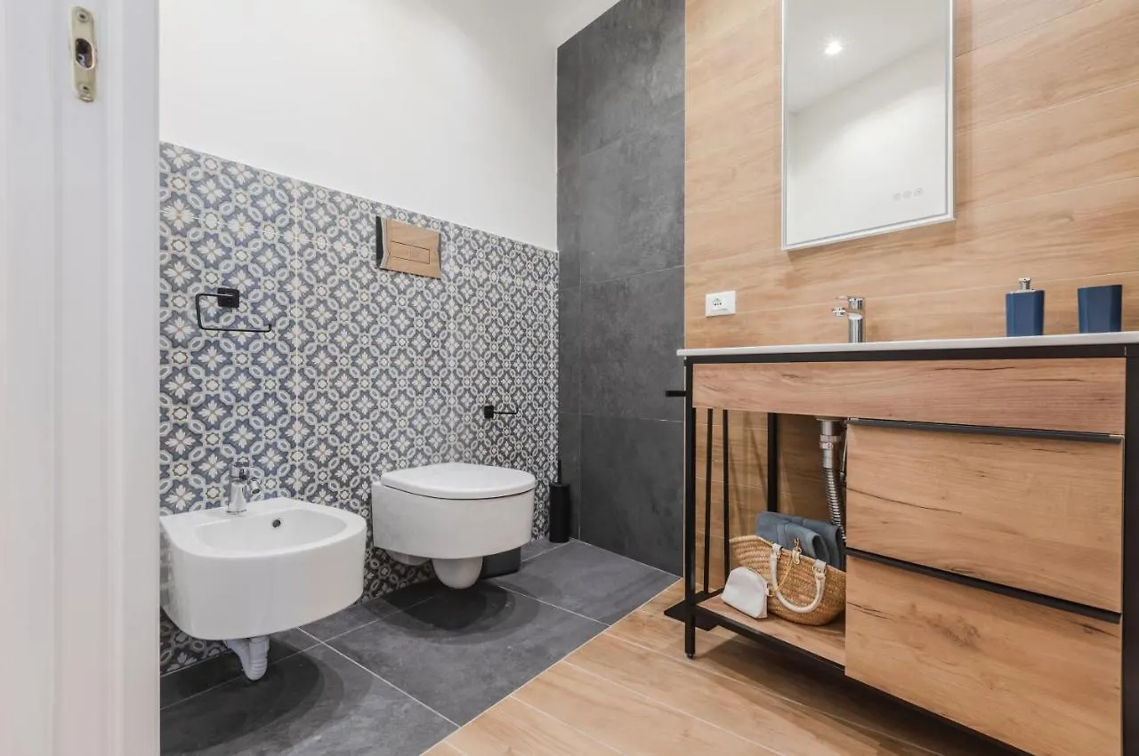 Ballaro Cozy Apartment With Balconies Palermo 0*,  Italien